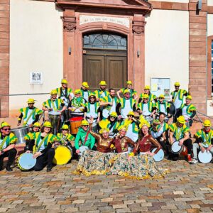 Carnaval de Brumath - Toute la batucada avant le départ